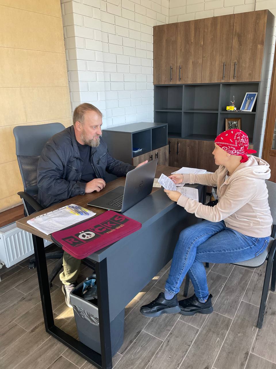 Продовжуємо надавати безкоштовні юридичні консультації 